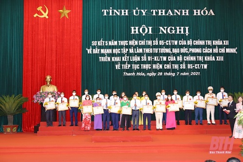 Thanh Hóa sơ kết 5 năm thực hiện Chỉ thị số 05-CT/TW “về đẩy mạnh học tập và làm theo tư tưởng, đạo đức, phong cách Hồ Chí Minh”
