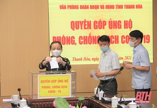 Văn phòng Đoàn ĐBQH và HĐND tỉnh Thanh Hóa ủng hộ công tác phòng, chống COVID-19