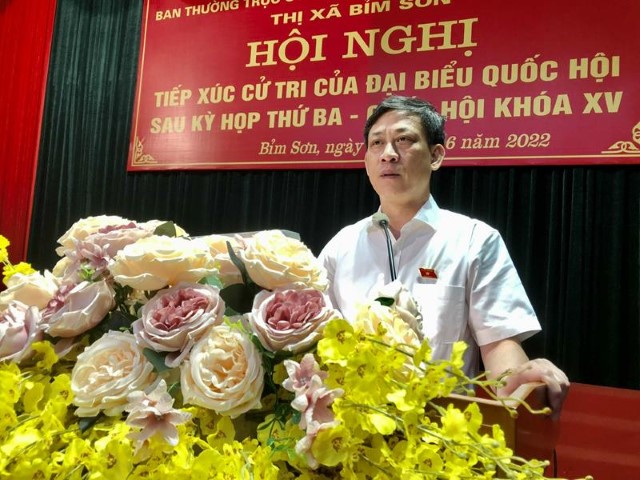 Phó Trưởng Đoàn ĐBQH tỉnh Mai Văn Hải tiếp xúc cử tri huyện Hà Trung và thị xã Bỉm Sơn