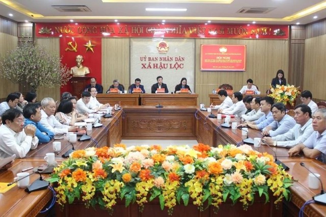 Hội nghị tiếp xúc cử tri, vận động bầu cử với những người ứng cử ĐBQH khóa XVI tại đơn vị bầu cử số 2