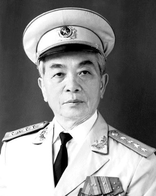 Đại tướng Võ Nguyên Giáp - người chỉ huy có những đóng góp quan trọng đối với sự nghiệp đấu tranh giải phóng dân tộc, thống nhất đất nước. Ảnh: Tư liệu.
