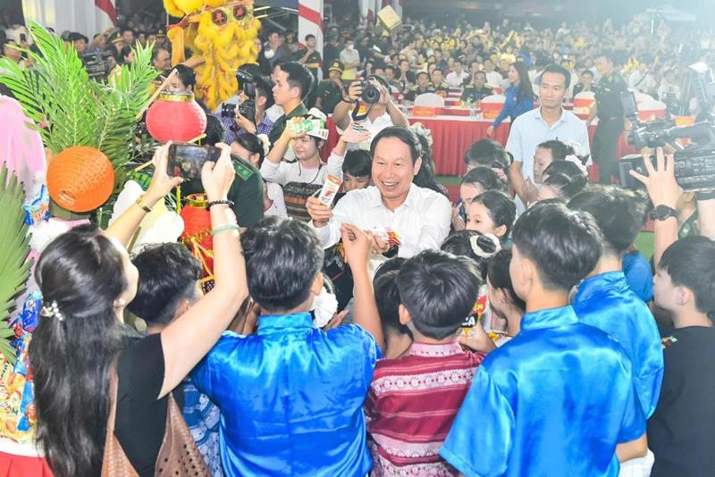 “Biên cương - Đêm hội trăng rằm” năm 2026: Mang mùa trăng yêu thương đến với trẻ em nơi biên giới