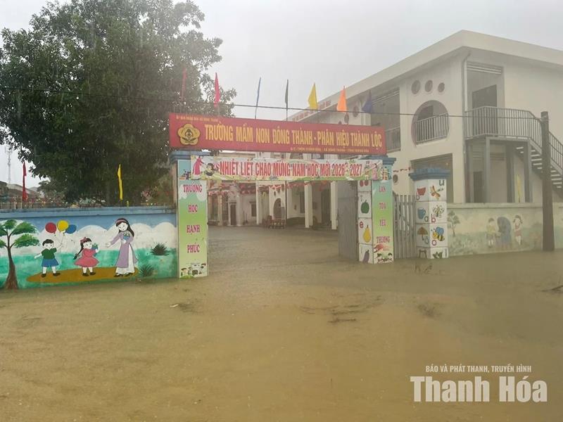 Chủ động kiểm tra từ sớm, từ xa, không chờ đến khi mưa lũ xảy ra mới bắt đầu rà soát, chuẩn bị