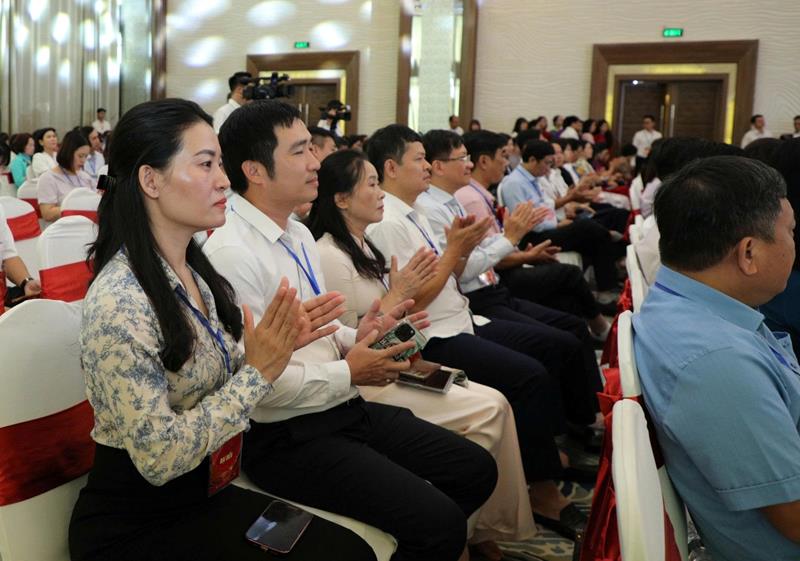 Các đại biểu tham dự Hội nghị