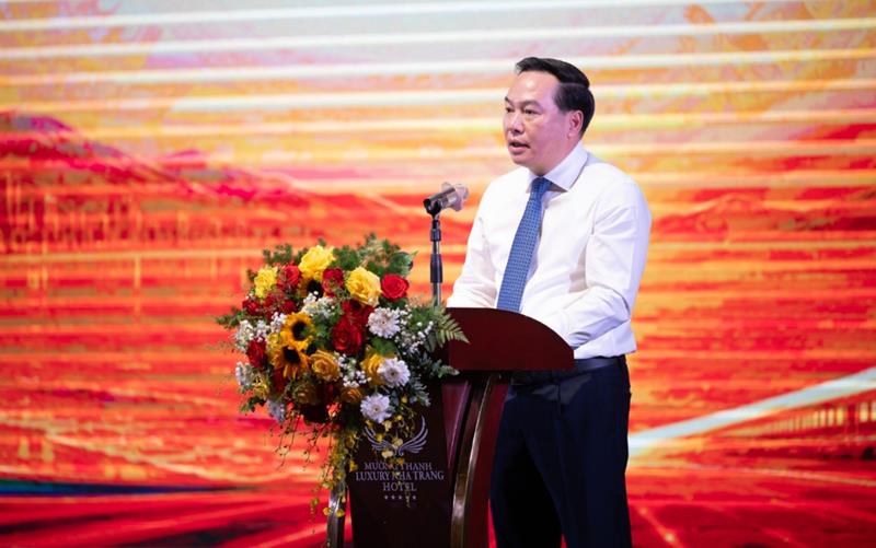 Phó Bí thư Thường trực Tỉnh ủy Khánh Hòa Hồ Xuân Trường phát biểu chào mừng hội nghị.