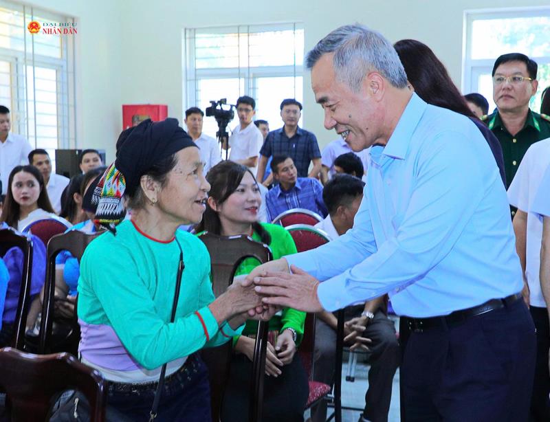 Bí thư Tỉnh ủy, Trưởng Đoàn ĐBQH tỉnh Thanh Hóa Lê Đức Thái tiếp xúc cử tri tại xã Bát Mọt và Yên Nhân