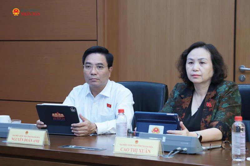 Phó Chủ tịch Quốc hội, Thượng tướng Nguyễn Doãn Anh dự phiên thảo luận tổ