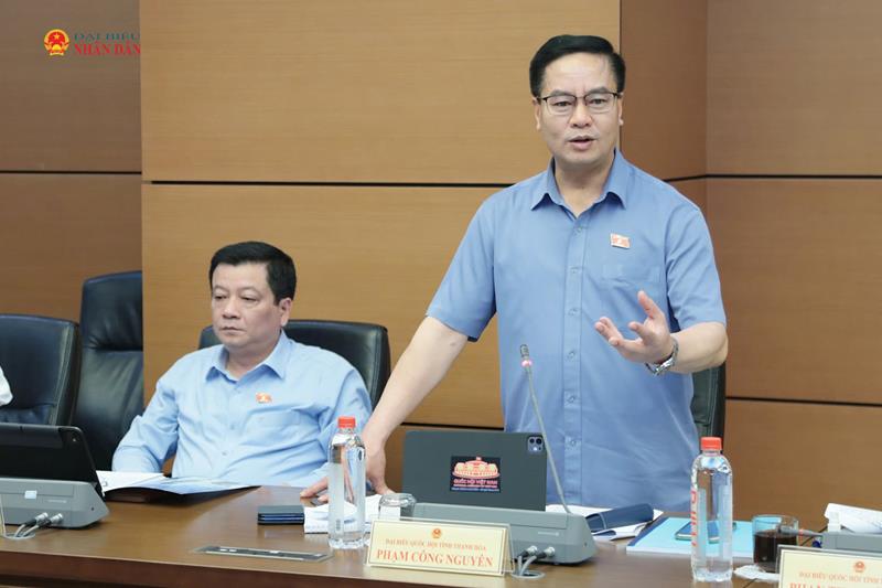 ĐBQH Phạm Công Nguyên (Thanh Hóa) phát biểu thảo luận
