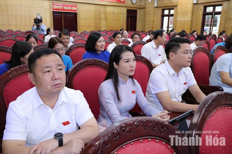 Quyết nghị đi đôi với hành động, trách nhiệm đi đôi với kết quả