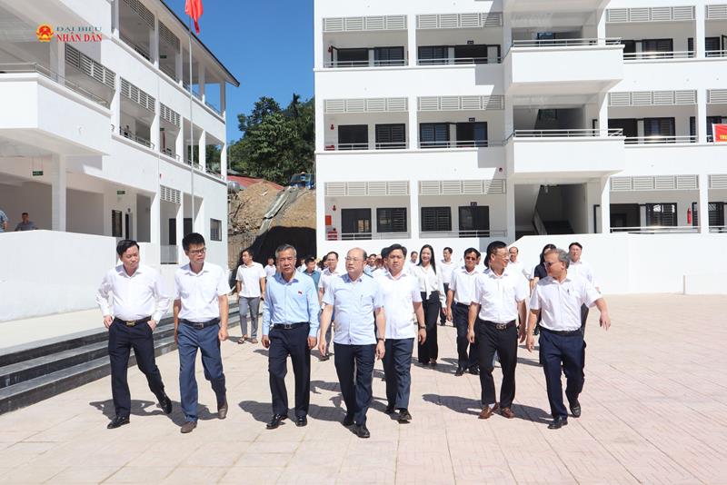 Bí thư Tỉnh ủy Thanh Hóa kiểm tra cơ sở vật chất, khuôn viên Trường Phổ thông dân tộc nội trú Tiểu học và THCS Bát Mọt