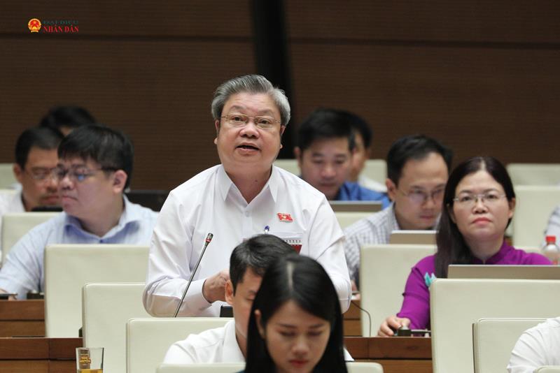 ĐBQH Bùi Văn Dũng (Thanh Hoá)