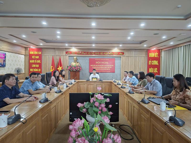 Cán bộ, đảng viên Đảng bộ HĐND tỉnh tham dự Hội nghị nghiên cứu, học tập, quán triệt và triển khai thực hiện kế hoạch của Ban Thường vụ Tỉnh ủy thực hiện các nghị quyết, chỉ thị của Bộ Chính trị