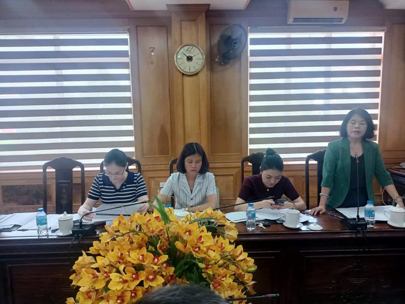 Lãnh đạo Sở Tài chính trình bày báo cáo