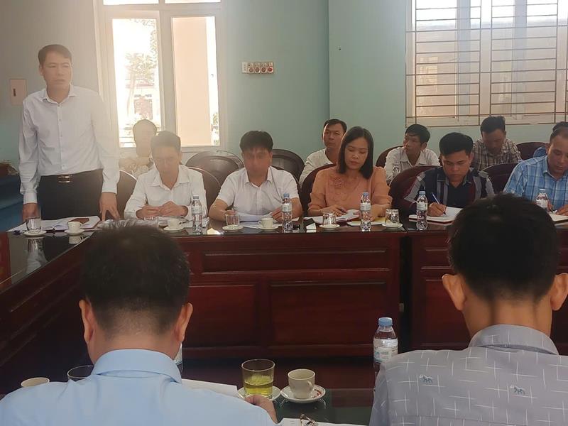 Bí thư Đảng ủy, Chủ tịch HĐND xã Cẩm Thạch phát biểu