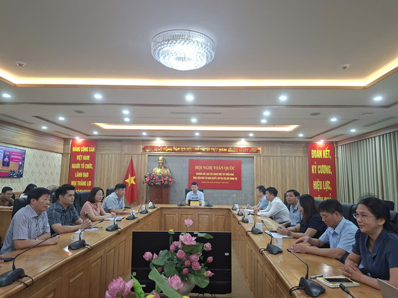 Các Đảng viên của Đảng bộ HĐND tỉnh tham gia Hội nghị trực tuyến toàn quốc học tập các Nghị quyết của Trung ương