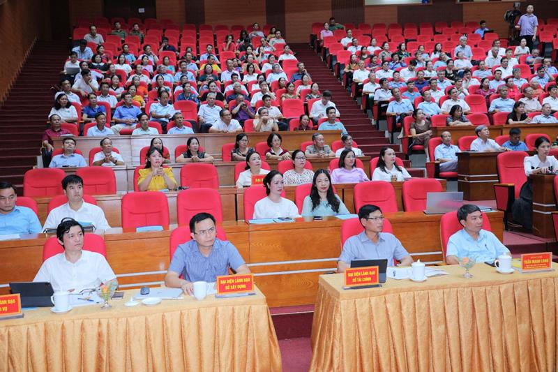 Cử tri tham dự hội nghị