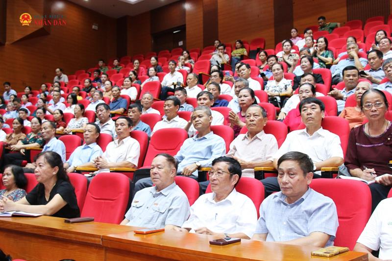 Cử tri tham dự hội nghị. Ảnh: Đắc Trường
