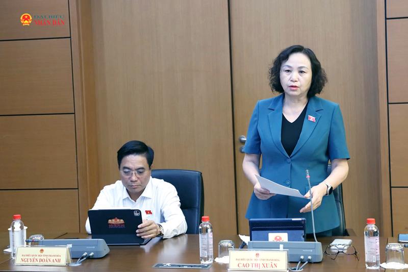 ĐBQH Cao Thị Xuân (Thanh Hóa) phát biểu thảo luận
